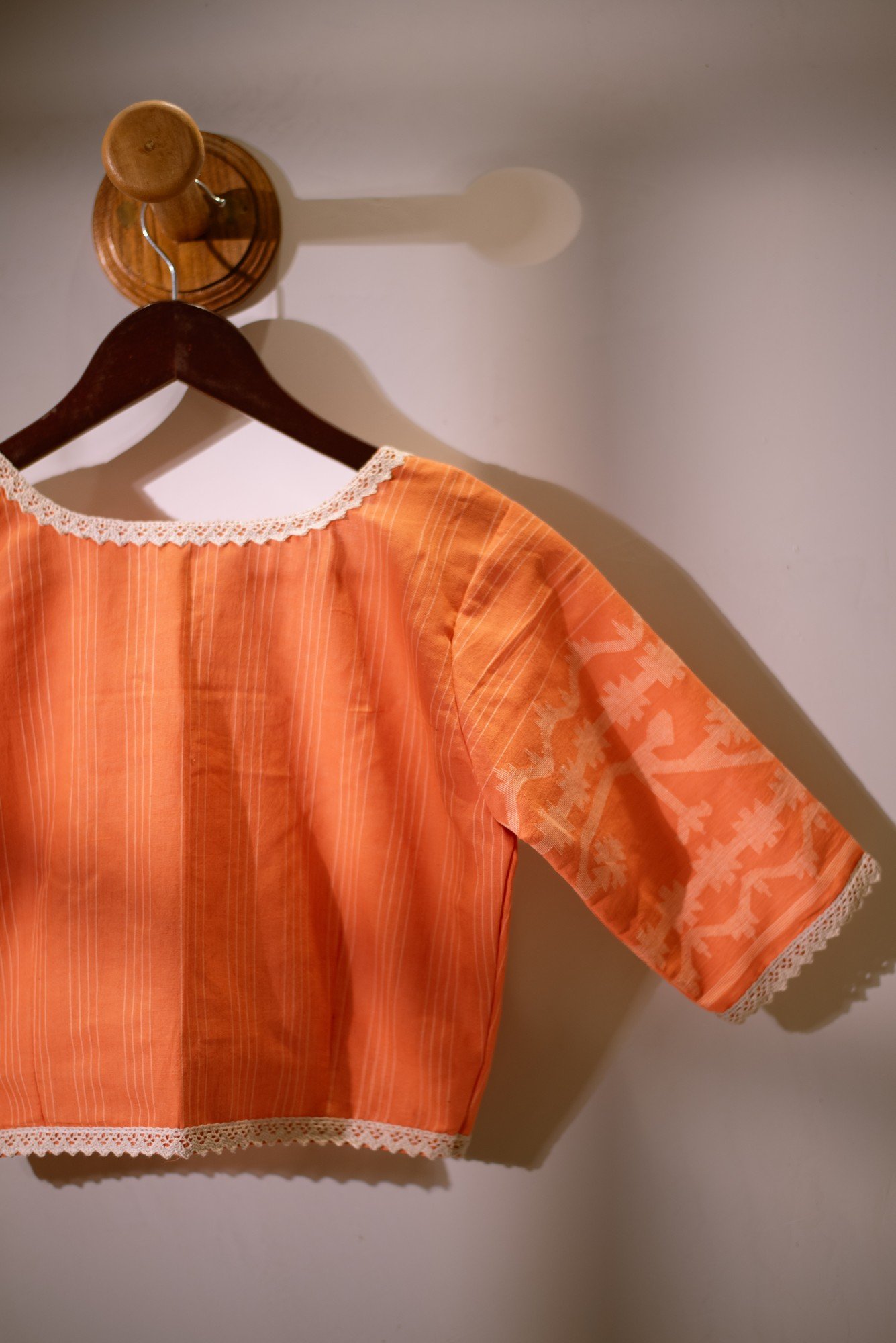 Terracotta jamdani blouse - Image 4